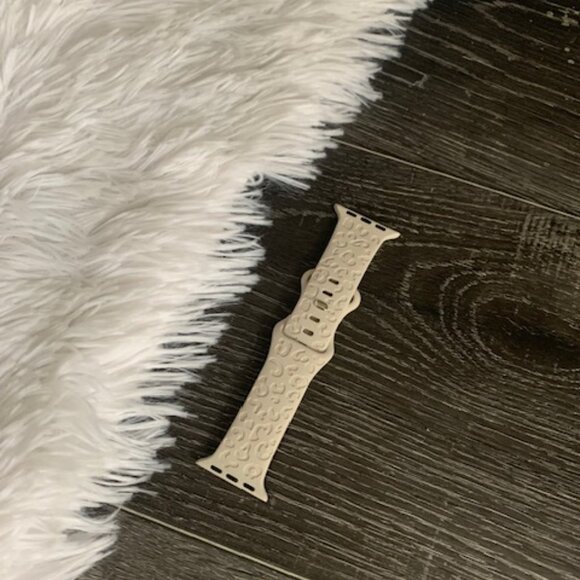 Ultra Soft Silicone Light Gray Leopard Engraved Apple Watch Band | 38/40/41mm - Picture 2 of 3